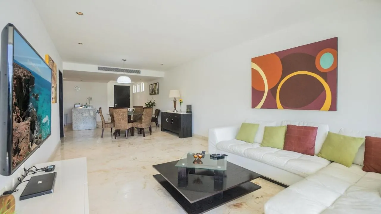 Elements 220 Condo بلايا ديل كارمن 0*,  المكسيك