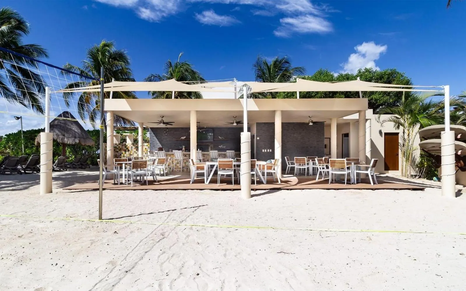 Elements 220 Condo Playa del Carmen