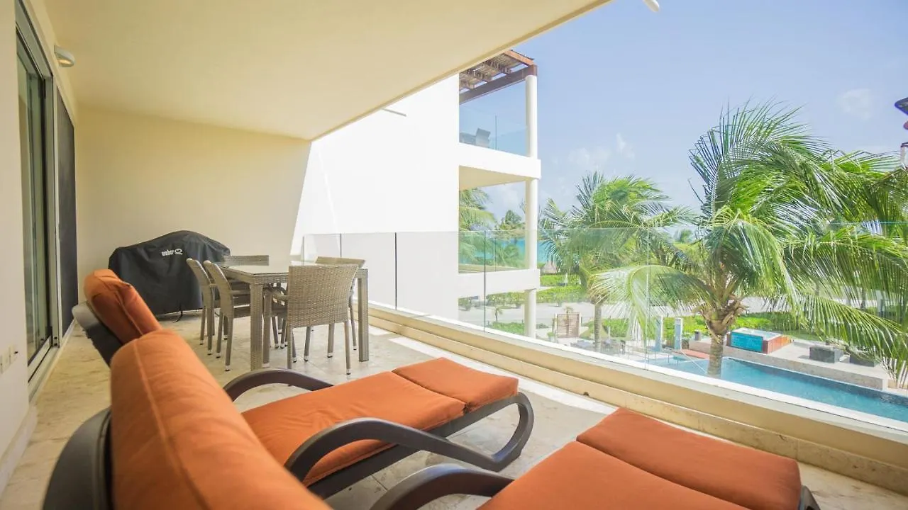 Elements 220 Condo Playa del Carmen