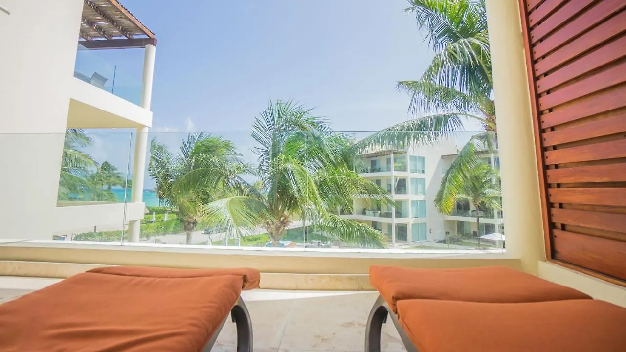 Elements 220 Condo Playa del Carmen